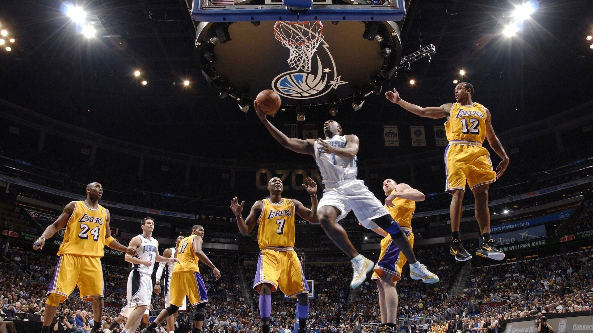 字母哥再破纪录惊艳联盟，独行侠新星崛起未来可期—NBA双线狂飙正当时
